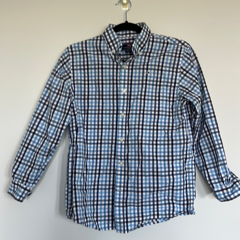 Boys vineyard vines button down blue plaid/gingham shirt. Size medium